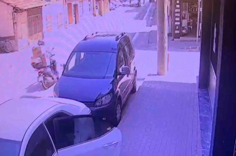 Yere dökülen mazot kazaya sebebiyet verdi; 3 yaralı