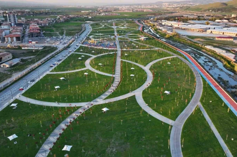 Yeşil ve huzurun buluşma noktası: Sincan Park 