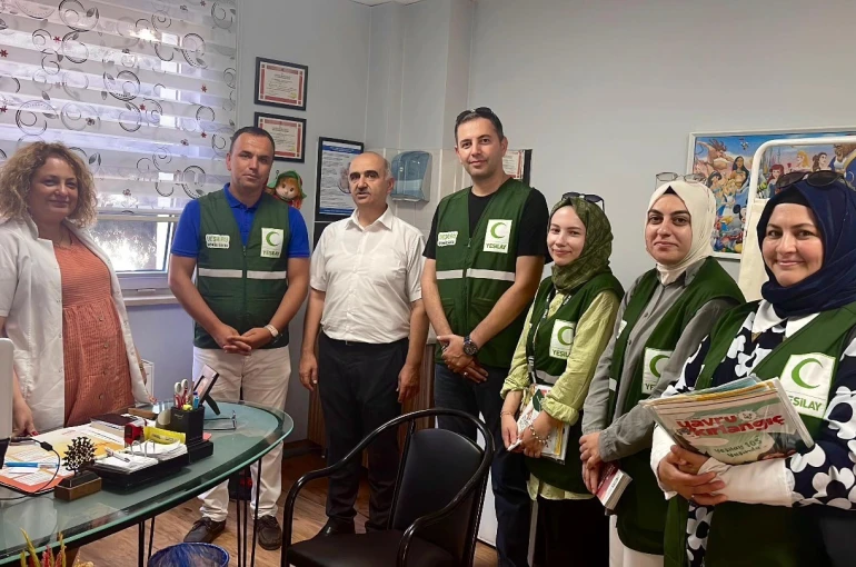 Yeşilay Şube Başkanı Türkmen: "Toplum sağlığı için hekimlerimizle omuz omuza çalışıyoruz" 