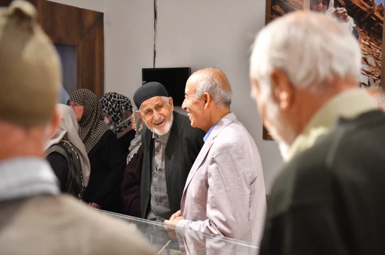 Yeşilyurt Belediyesi, Yaşlılar Günü’nde büyüklerini unutmadı 