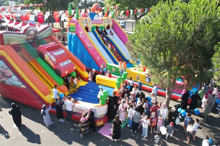 Yıldrım’da karne coşkusu şenliğe dönüştü 