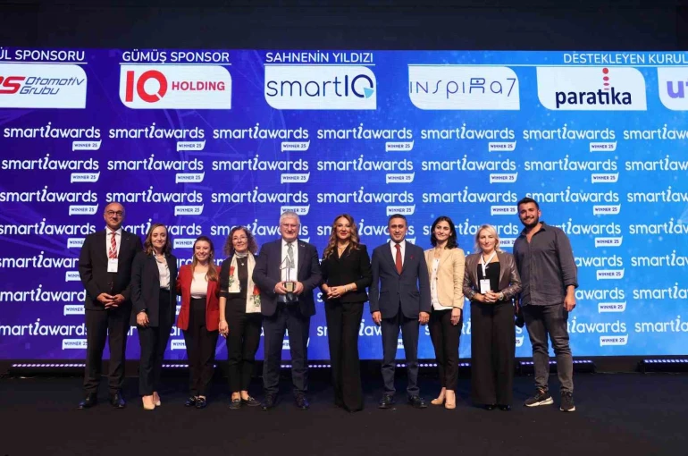 Yılın ekibine Smart-i Awards 2025’te altın ödül 