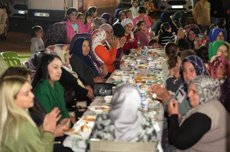 Yılmaz’a Kozluyazı’da miting gibi karşılama 