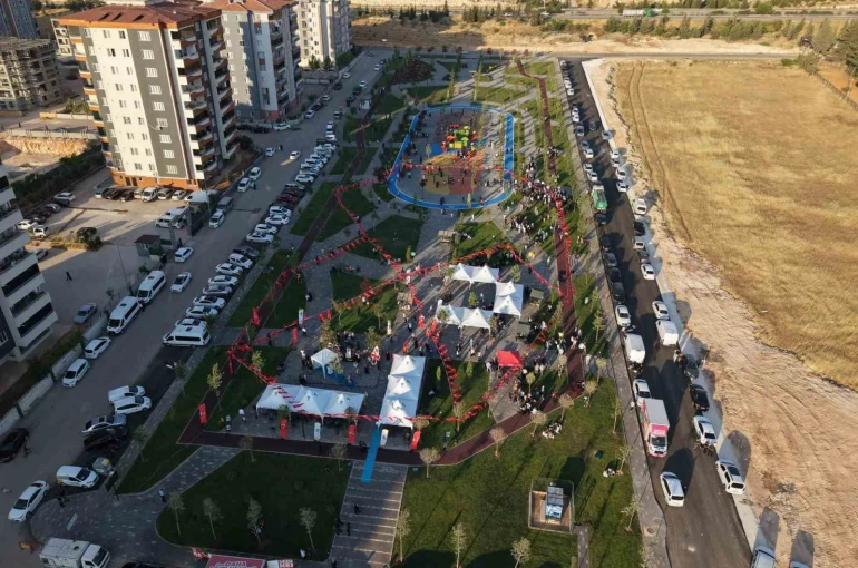 Yılmaz’dan Erbakan’a vefa 