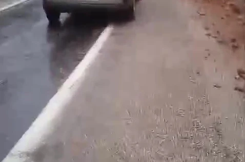 Yine aynı yer: 4 öğretmene mezar olan Tırtat mevkiinde kayalar düşmeye devam ediyor 