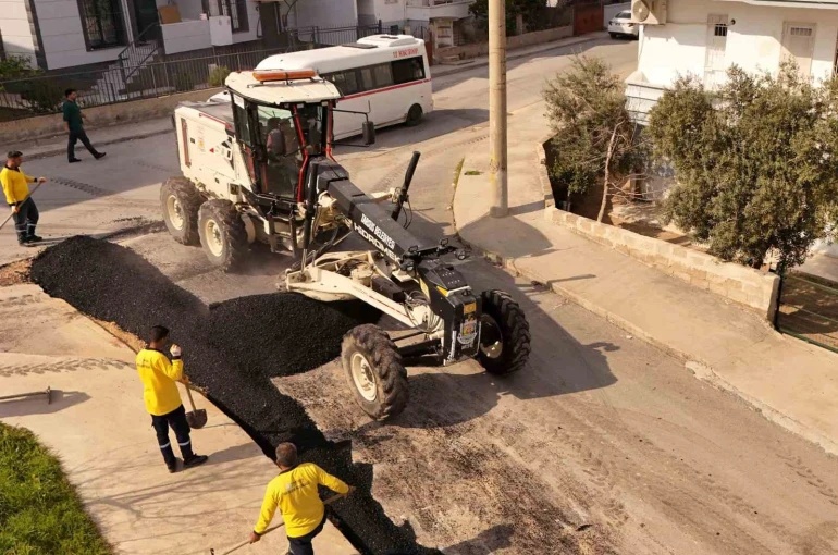 Yıpranan yollar yenileniyor, Tarsus’ta ulaşım konforu artıyor 