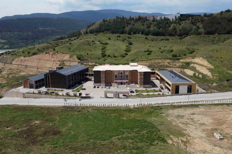 YÖK Başkanı Özvar: OSB-MYO modeli 21 üniversitede 22 MYO’ya ulaştı 