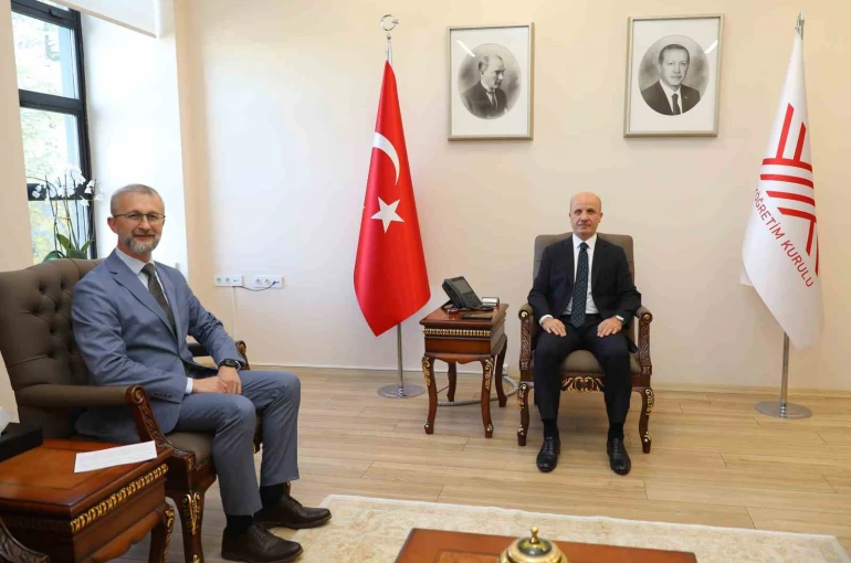 YÖK Başkanı Özvar, Ukrayna’nın Ankara Büyükelçisi Dzhelialov’u kabul etti 