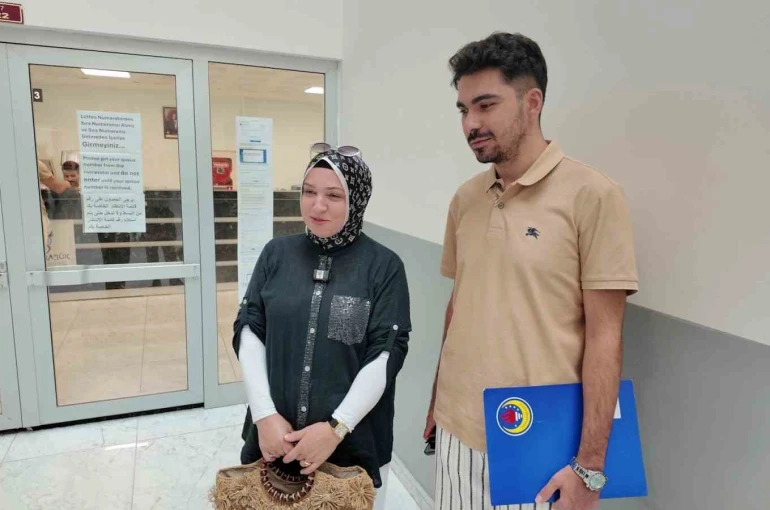 YÖK’ün özel kontenjanıyla, anneler çocuklarıyla aynı üniversiteyi okumanın heyecanını yaşayacak 