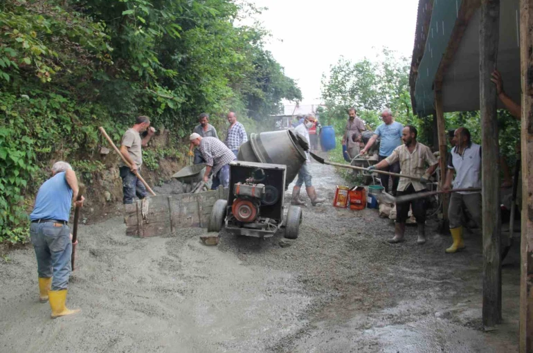 Yol çilesi devlet-vatandaş dayanışmasıyla sona eriyor