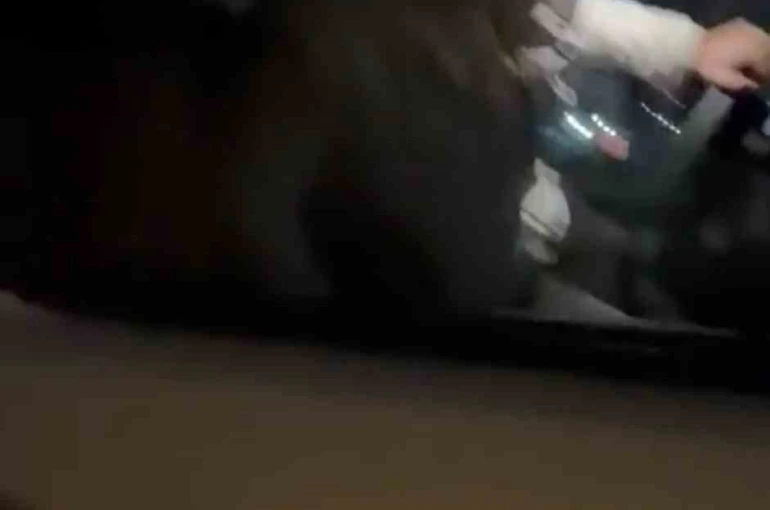 Yol verme tartışmasında 2 kişiyi bıçakla yaralayan şahıs yakalandı