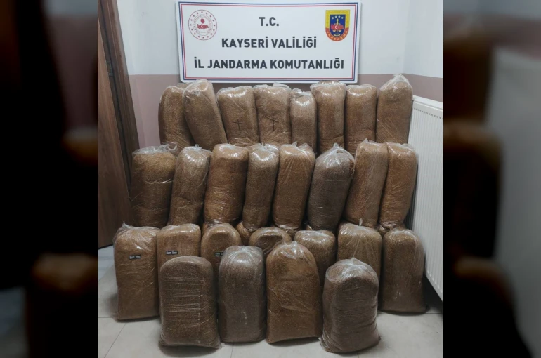 Yolcu otobüsünde 510 kilo kaçak tütün bulundu 