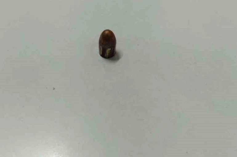 Yorgun mermi iş yerine isabet etti