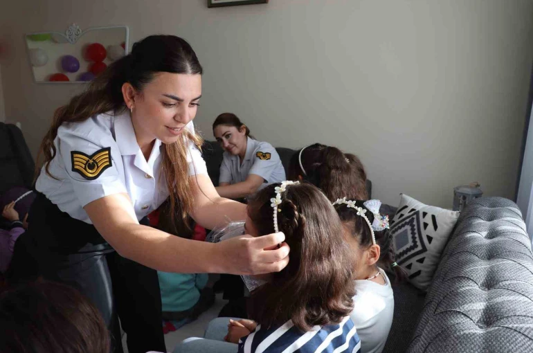 Yozgat İl Jandarma Komutanlığı kız çocuklarını unutmadı 