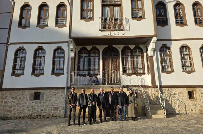 Yozgatlı Hattat Mehmet Fenni Efendi’nin eserleri oluşturulacak müze ile hat severlerle buluşturulacak 