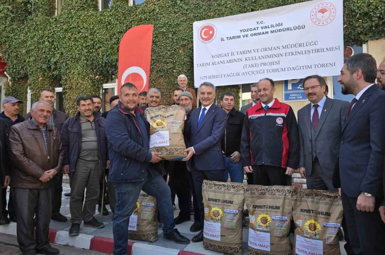 Yozgat’ta 676 paket yerli ve milli ayçiçeği tohumu dağıtıldı 