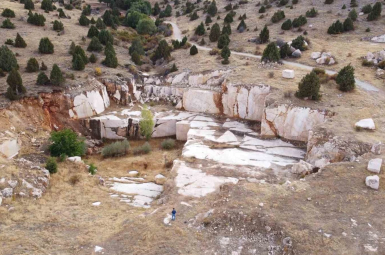 Yozgat’ta milyonlarca metreküp mermer işletmecisini bekliyor