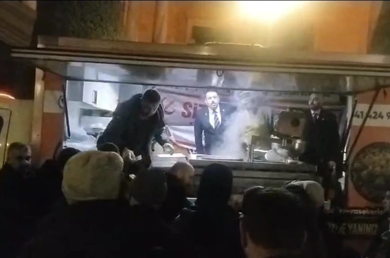 YRP Selçuklu İlçe Kadın Kollarından Miraç Kandili’nde anlamlı etkinlik