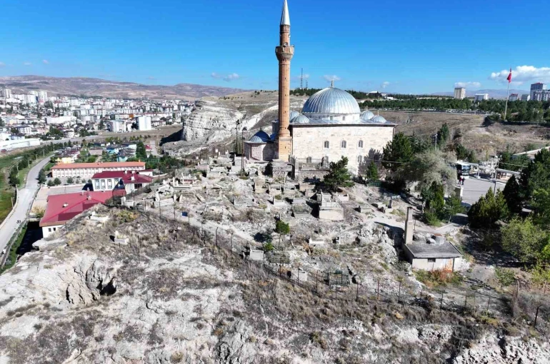 Yukarı Tekke kayalıkları ıslah ediliyor 