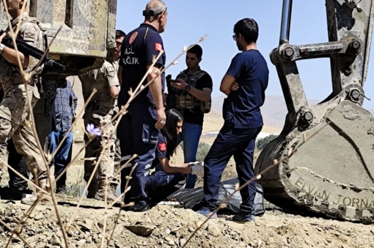 Yüksekova’da iş kazası: 25 yaşındaki operatör hayatını kaybetti 