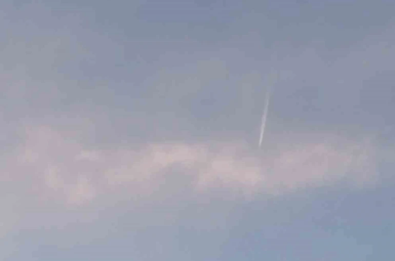 Yüksekova’da TSK’ya ait savaş uçaklarından devriye uçuşu 