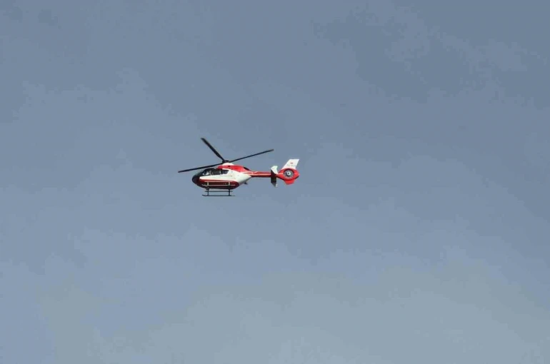 Yüksekova’dan Diyarbakır’a helikopterle hasta sevki 