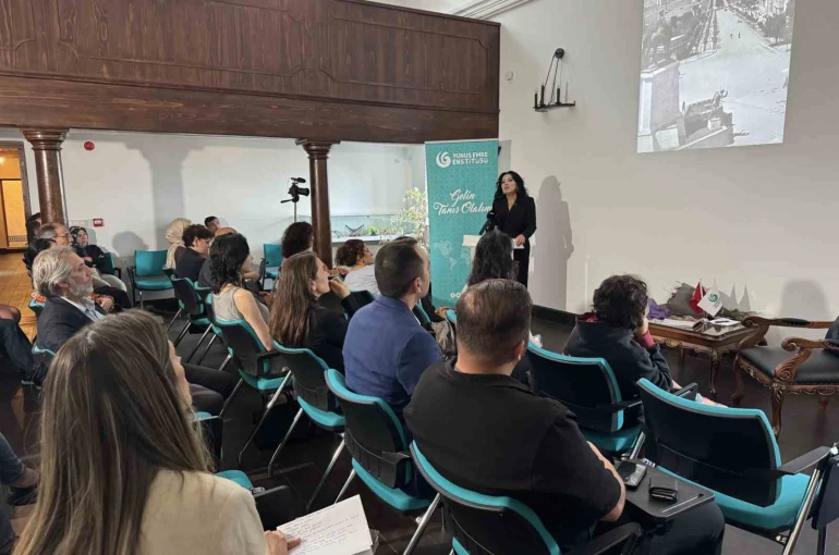 Yunus Emre Enstitüsünde Terra-Sanat Söyleşileri başladı 