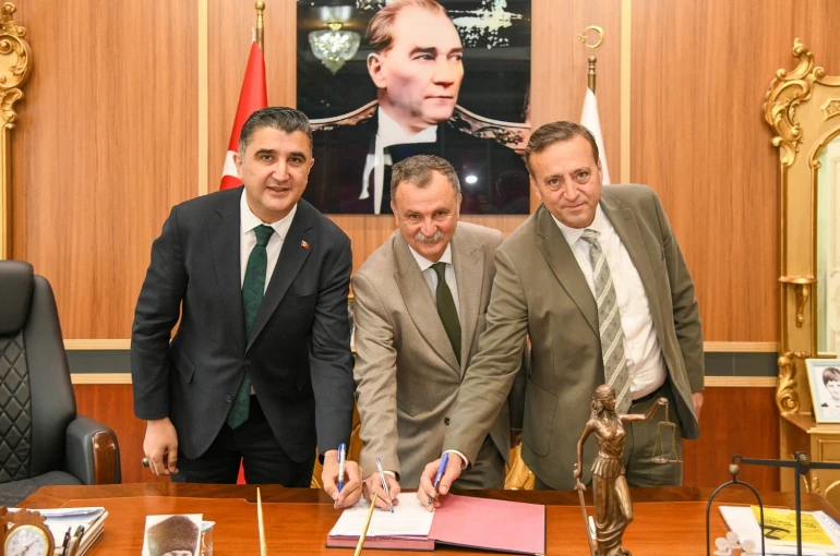 Yunusemre Belediyesinden Aigai kazısına destek 