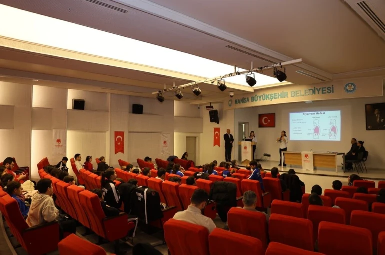 Yunusemre’de ‘Temiz Nefes Sağlıklı Gelecek" paneli 