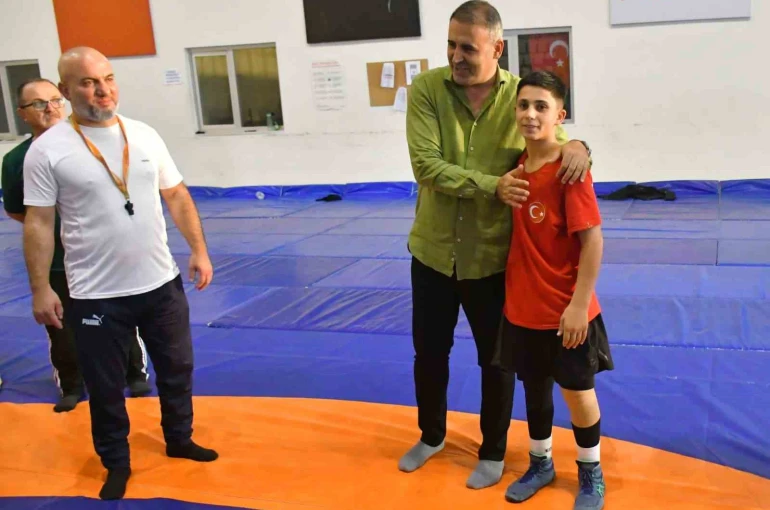 Yunusemreli güreşçi milli takım kampına davet edildi 