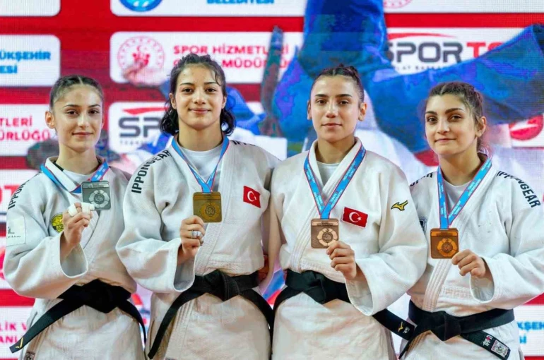 Yunusemreli judocular Trabzon’dan çifte madalya ile döndü