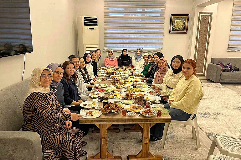 Yurtlarda sınav stresine karşı moral etkinlikleri düzenlendi 