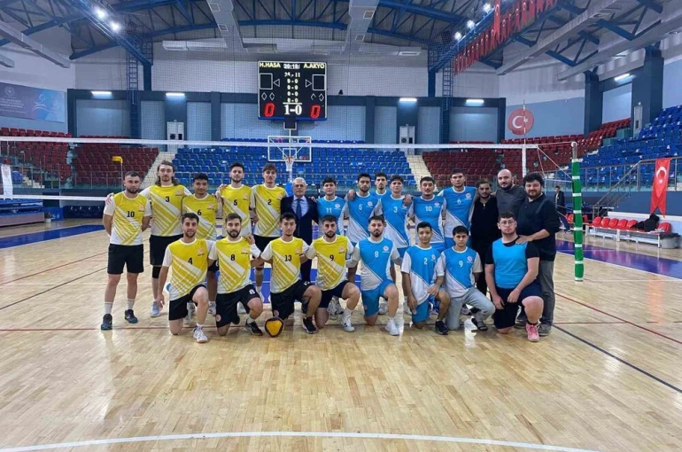 Yurtlig erkek voleybol turnuvası heyecanı devam ediyor 