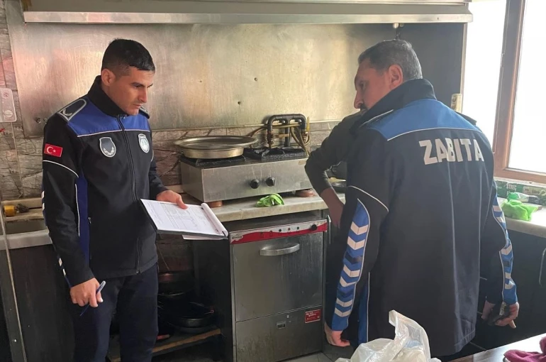 Zabıtadan yeni yıl öncesi sıkı denetim 