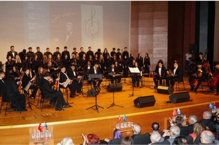 Zeki Müren’in 94’üncü doğum gününde unutulmadı 