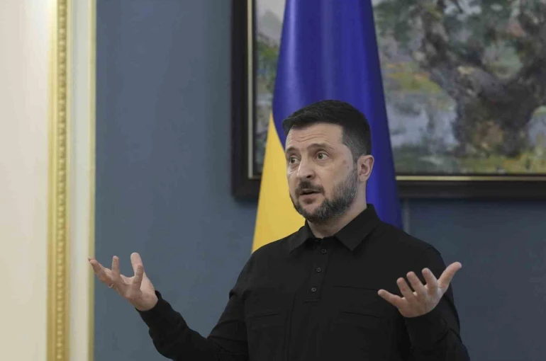 Zelenskiy: "Esad gibi pisliklerin harabeye çevirdiği ülkelerin yeniden inşasına yardımcı olan herkese minnettarız" 