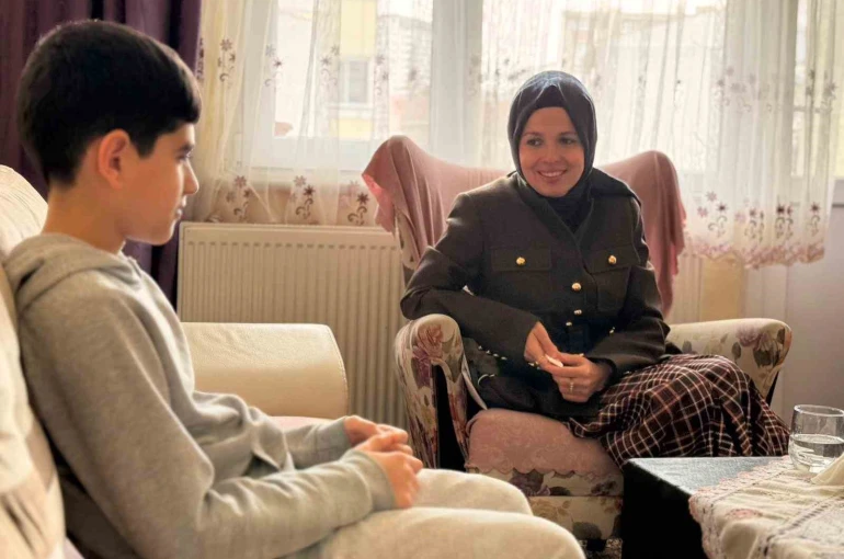 Zeynep Sözer’den gönül ve dayanışma buluşmaları