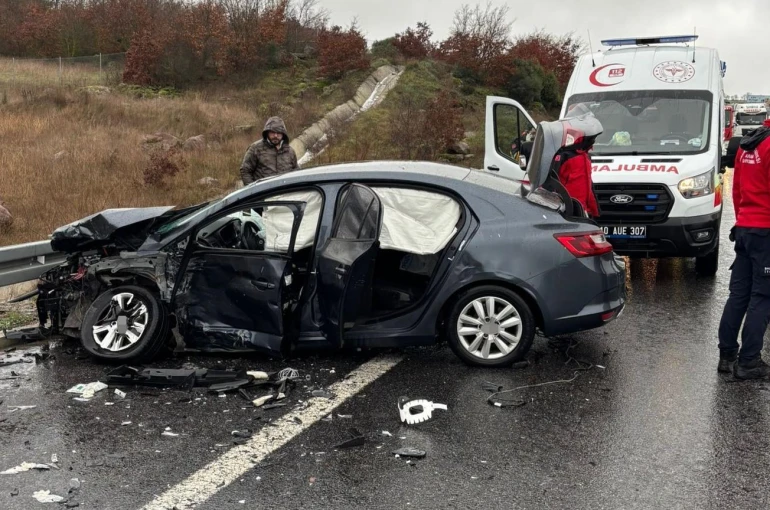Zincirleme kazada 1 kişi hayatını kaybetti, 10 kişi yaralandı