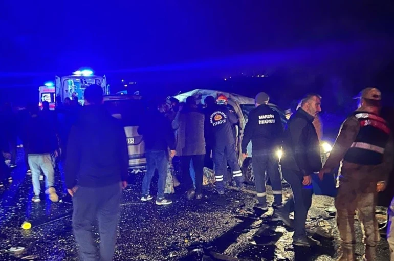 Zincirleme kazanın acı bilançosu: 3 ölü, 6 yaralı