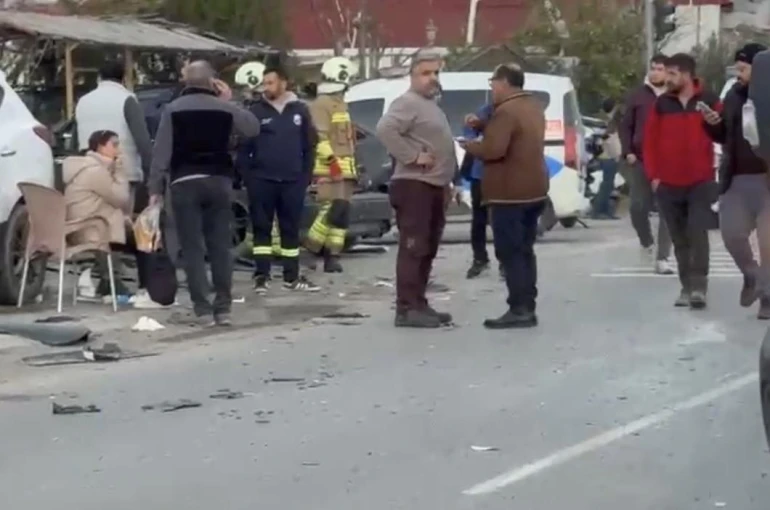 Zincirleme trafik kazasında bilanço ağır: 1’i ağır 18 yaralı