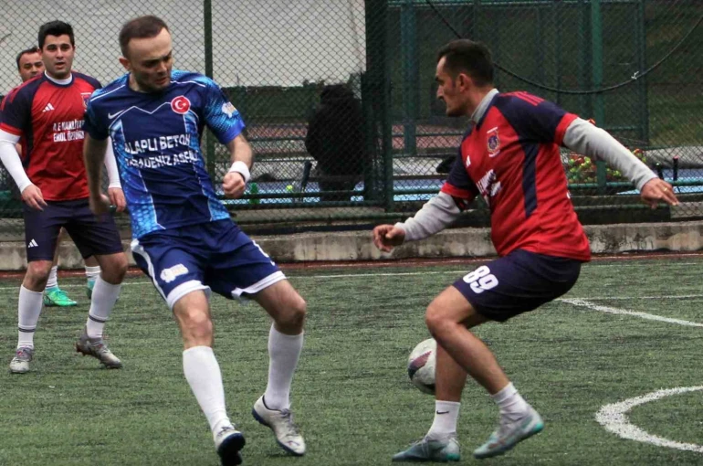 Zonguldak Adliyesinde futbol turnuvası finalistleri belli oldu 