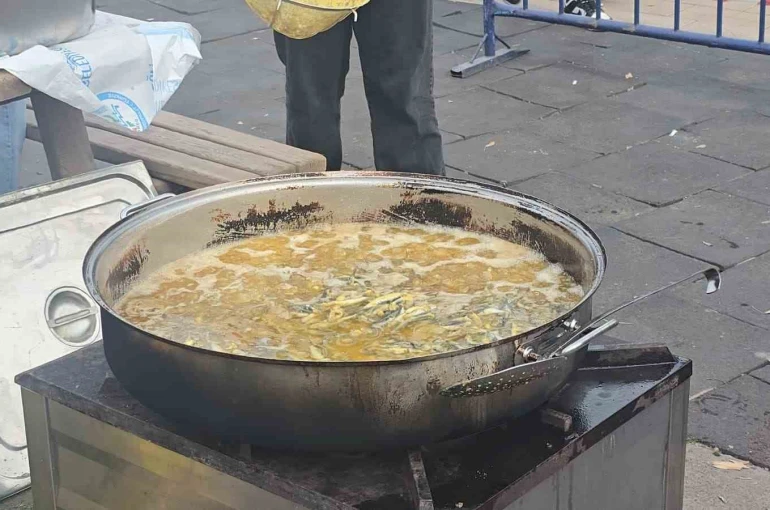 Zonguldak’ın Ereğli ilçesinde 16. Hamsi Festivali yoğun ilgi gördü 