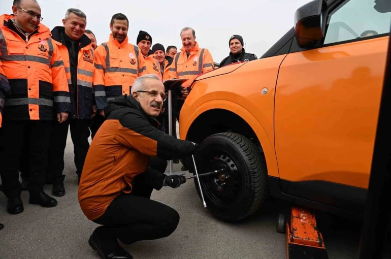 Zorunlu kış lastiği uygulaması yarın başlıyor 
